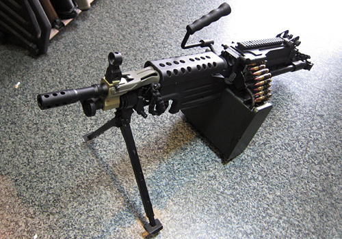 最安挑戦A&K ANK M249 MK2(P) 機関銃 HMGシリーズ フルメタル ブラック 電動ガン [M8171] 電動ガン